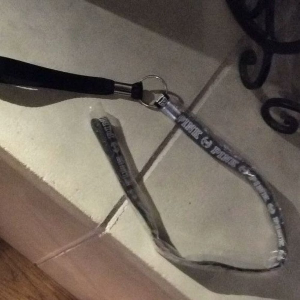 Victoria’s Secret PINK Black Lanyard NEW IN BAG